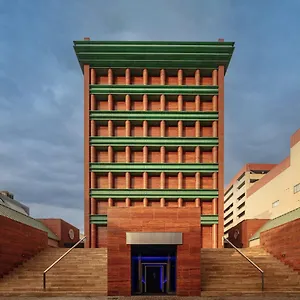Il Palazzo Japonia